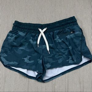 Vuori Clementine Shorts, Sz Sm, Ink Camo